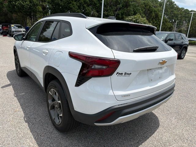 Used 2025 Chevrolet Trax SUV