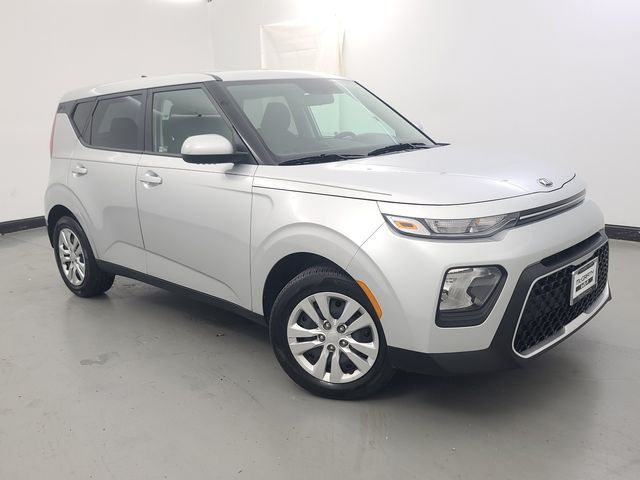 Sparkling Silver 2020 Kia Soul LX FWD SUV / Crossover Front-Wheel Drive Continuously Variable Transmission