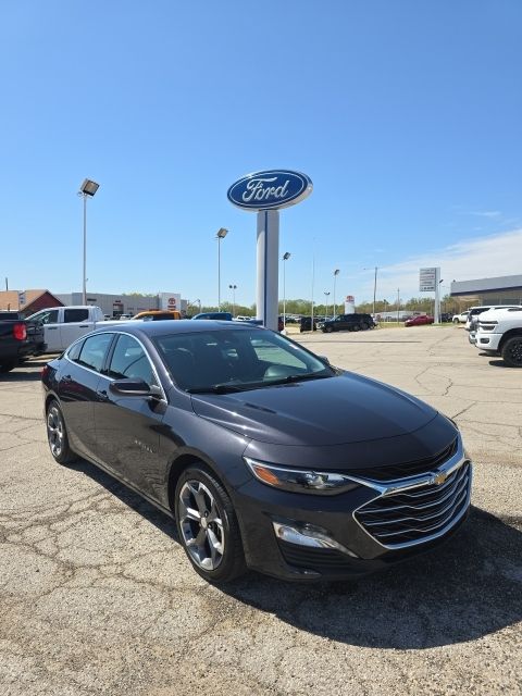 2023 Chevrolet Malibu LT with 1LT FWD