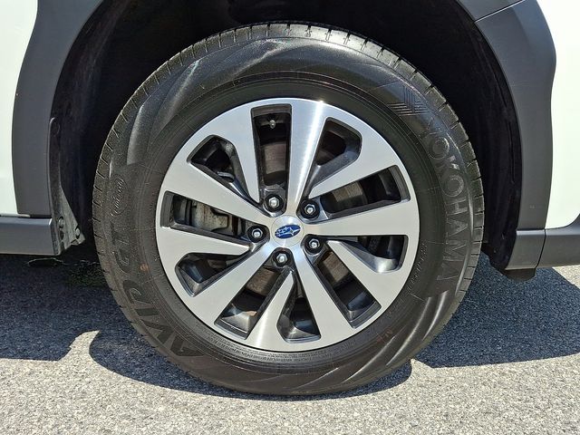 2024 Subaru Outback Premium White at Honda North