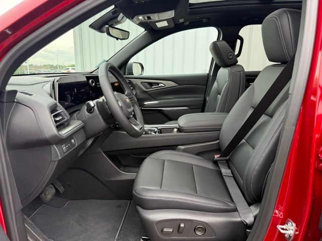 new 2026 Chevrolet Traverse car, priced at $48,015