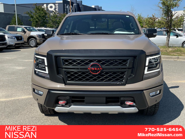 2024 Nissan Titan PRO-4X 7