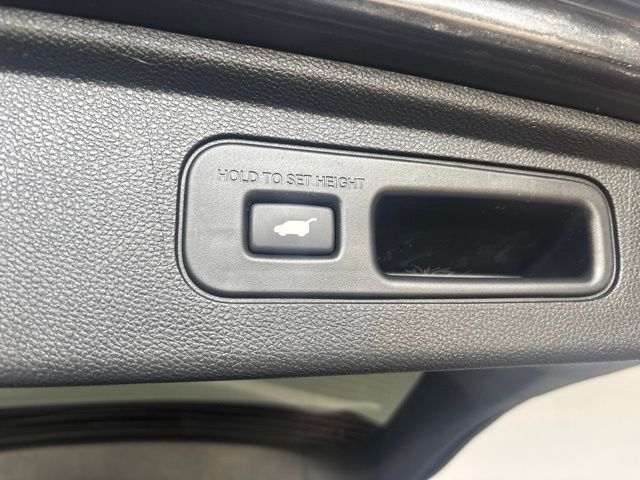 Used 2025 Honda Odyssey Van