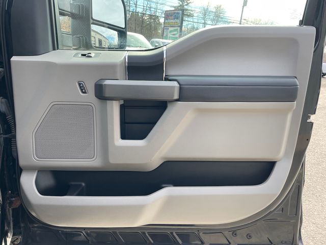 2017 Ford F-250SD XLT - Shadow Black exterior view 18