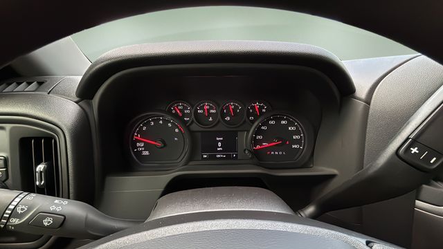 Used 2025 White Chevrolet Custom image 15