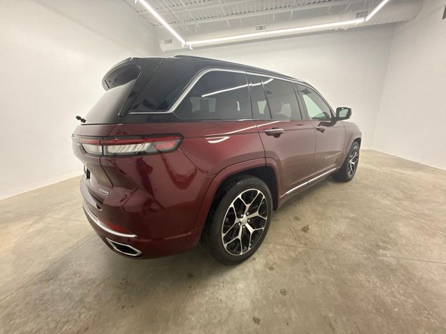 Used 2025 Red Jeep Summit Reserve image 5
