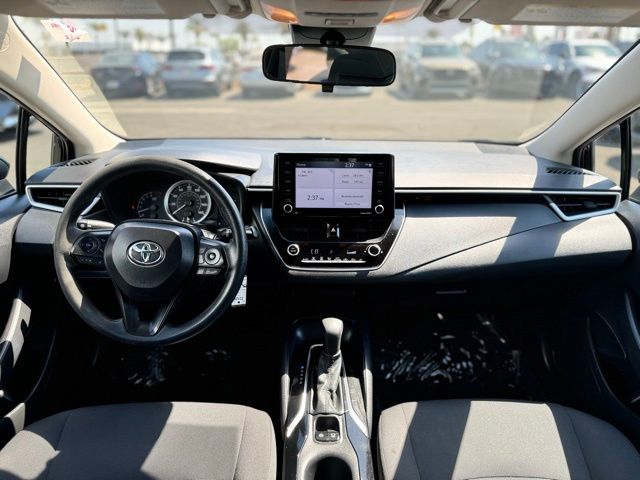 2022 Toyota Corolla LE 21