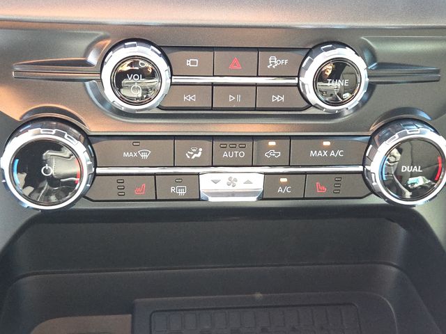 New 2025 White Ford XLT image 22