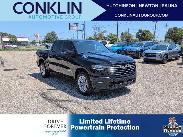 Diamond Black Crystal Pearlcoat 2025 RAM 1500 Pickup Truck Four-Wheel Drive 8-Speed Automatic