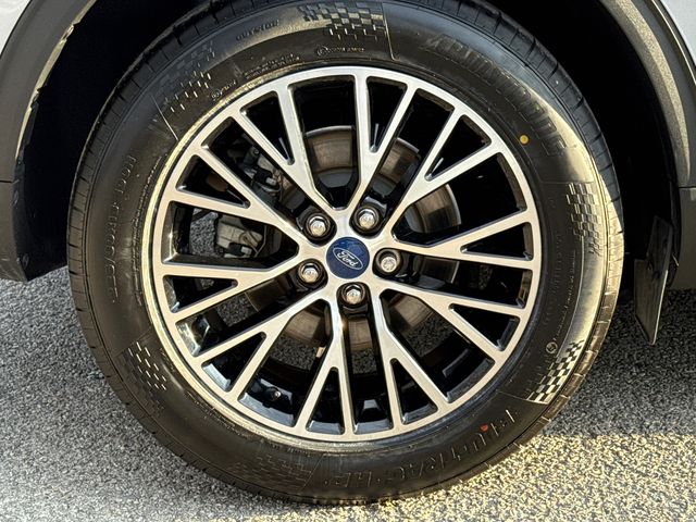 Certified Used 2022 Blue Ford Plug-In Hybrid Titanium image 9