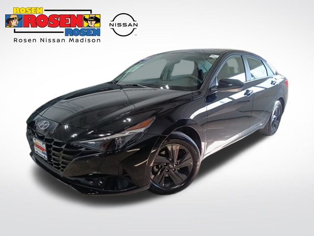 Onyx Black 2023 Hyundai Elantra SEL FWD Sedan Front-Wheel Drive Continuously Variable Transmission
