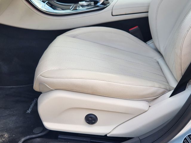 2017 Iridium Silver Metallic Mercedes-Benz E-Class E 300 RWD Sedan