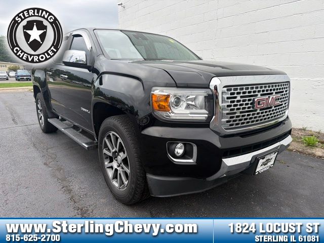 Onyx Black 2017 GMC Canyon Pickup Truck Four-Wheel Drive 6-Speed Automatic
