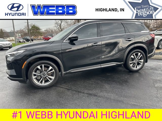 Used 2023 Black INFINITI LUXE image 45