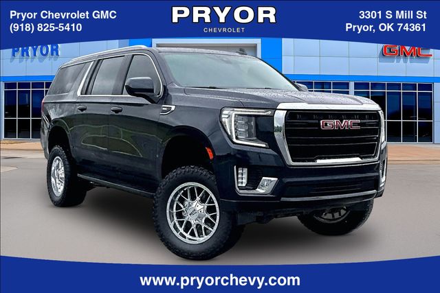 Midnight Blue Metallic 2022 GMC Yukon XL SUV / Crossover Four-Wheel Drive