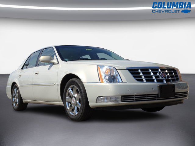 Cognac 2007 Cadillac DTS Sedan 4-Speed Automatic Overdrive