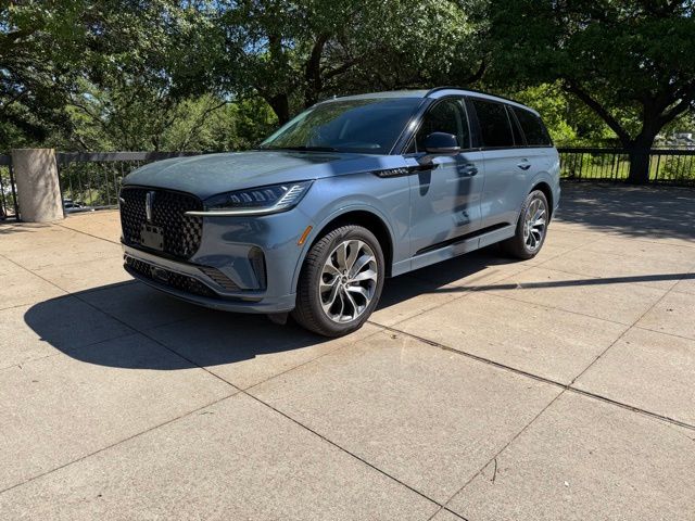 Whisper Blue Metallic Clearcoat 2025 Lincoln Aviator Premiere AWD SUV / Crossover All-Wheel Drive Automatic