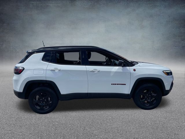 2023 Jeep Compass Trailhawk 3