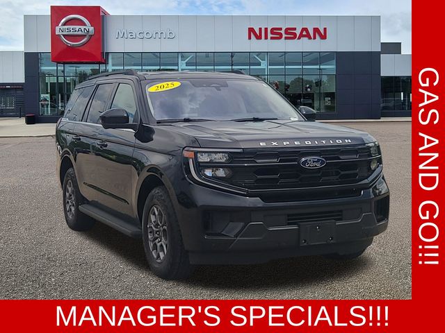 Black Metallic 2025 Ford Expedition SUV / Crossover Four-Wheel Drive Automatic