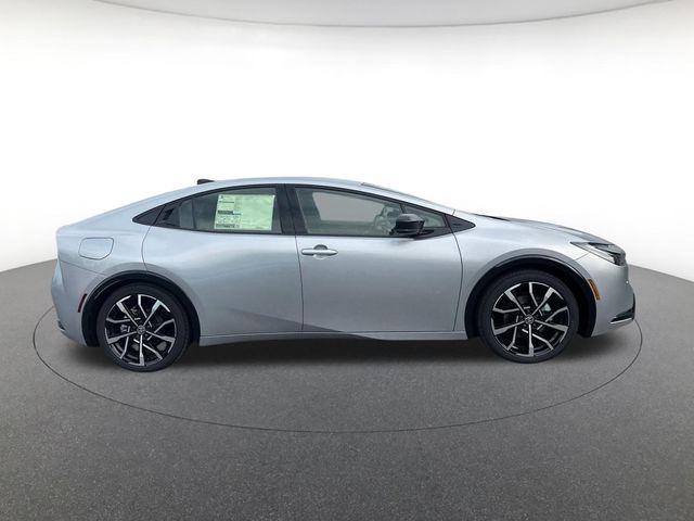 new 2026 Toyota Prius Plug-In Hybrid car, priced at $39,514