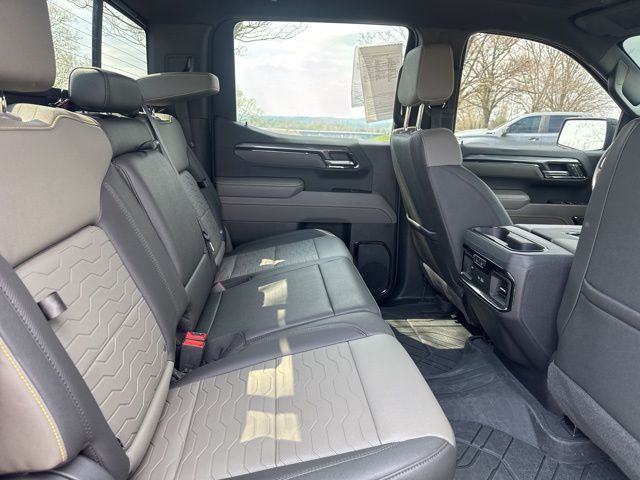 Used 2022 Black Chevrolet ZR2 image 11