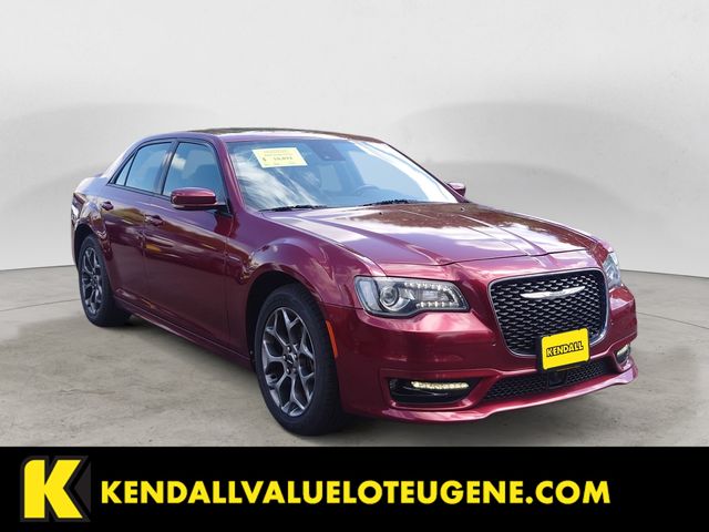 Used 2018 Red Chrysler S image 7