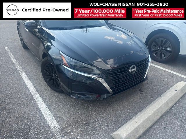 2025 Super Black Clearcoat Nissan Altima 2.5 SV FWD Sedan