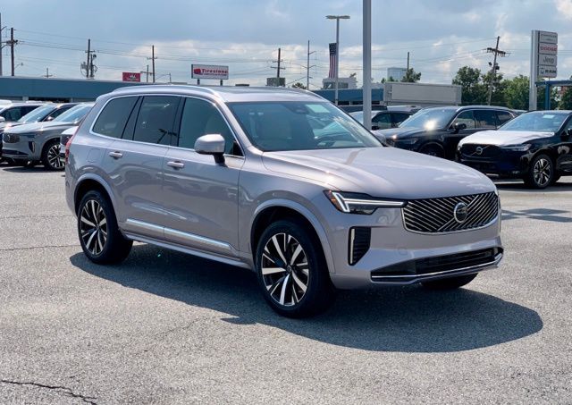 2026 Volvo XC90 B5 Core