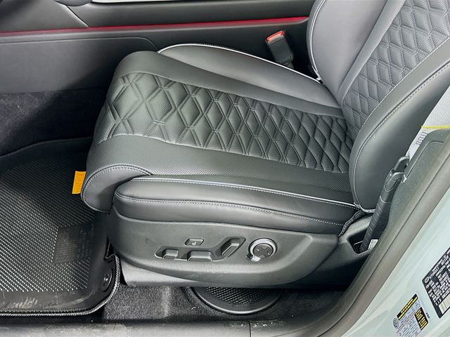 Thumbnail: 2026 Genesis GV80 - 21