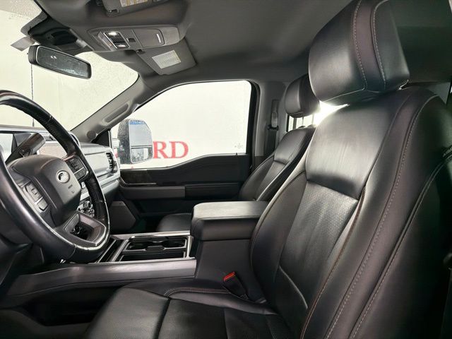 2024 Black Metallic Ford Super Duty F-250 SRW Lariat 4X4 Truck