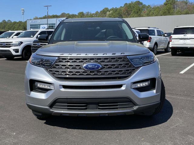 2024 Ford Explorer XLT 2