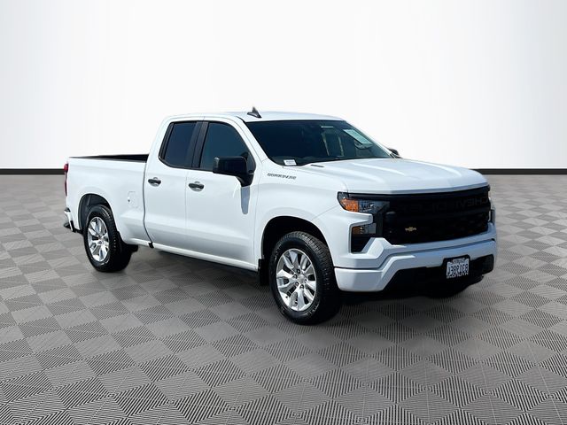 Summit White 2025 Chevrolet Silverado 1500 Pickup Truck 4X2 8-Speed Automatic