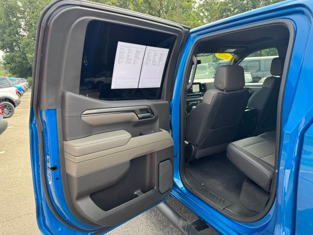 Used 2022 Blue Chevrolet ZR2 image 12