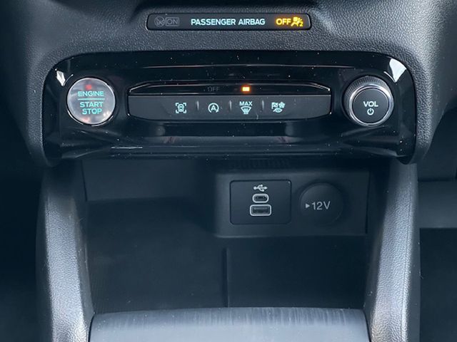 2025 Ford Escape ST-Line photo