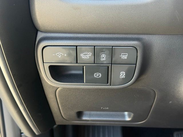 Used 2026 Red Hyundai SEL Convenience image 15