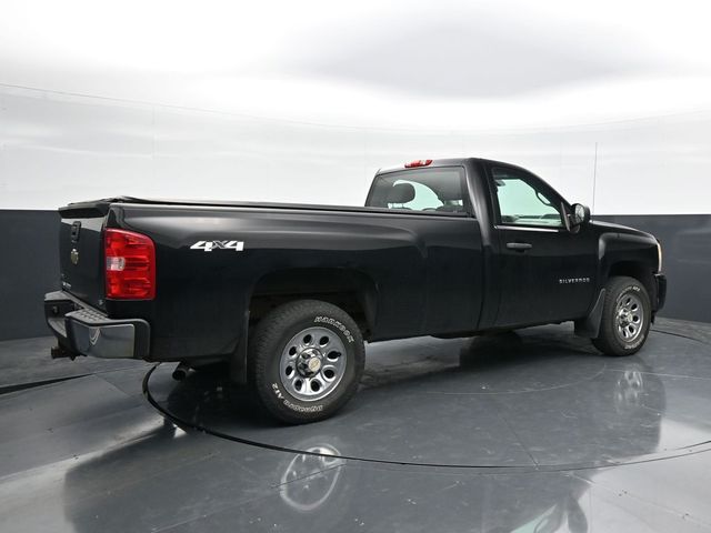 Black 2011 Chevrolet Silverado 1500 Pickup Truck Four-Wheel Drive 6-Speed Automatic