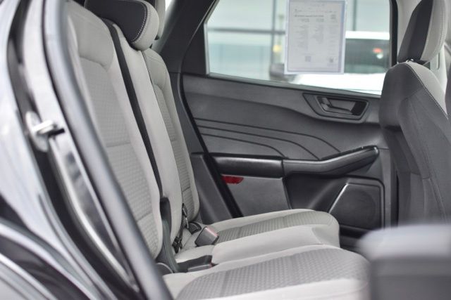 Used 2022 Ford Escape Hybrid SE 4D Sport Utility