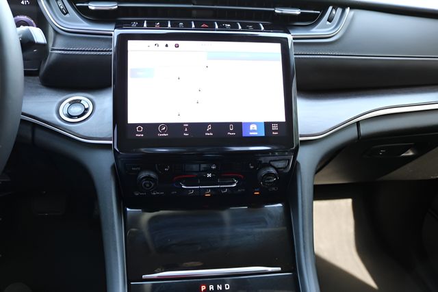 Used Car 2023 Jeep Grand Cherokee  Limited For Sale Under $35,000 In Austin, Texas