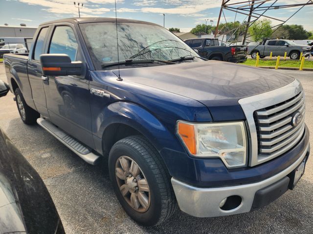 Dark Blue Pearl Metallic 2011 Ford F-150 XLT SuperCab Pickup Truck 4X2 6-Speed Automatic