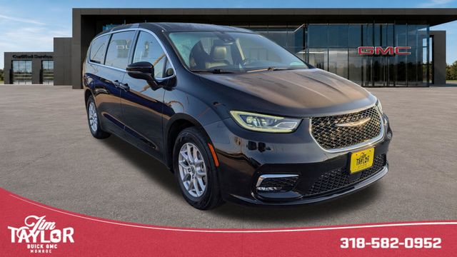 Diamond Black Crystal Pearlcoat 2025 Chrysler Pacifica Minivan Front-Wheel Drive 9-Speed Automatic