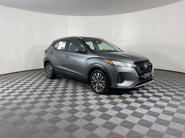 2023 Gun Metallic Nissan Kicks SV FWD SUV
