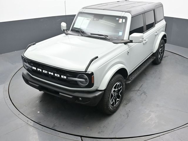 2022 Ford Bronco Outer Banks 42