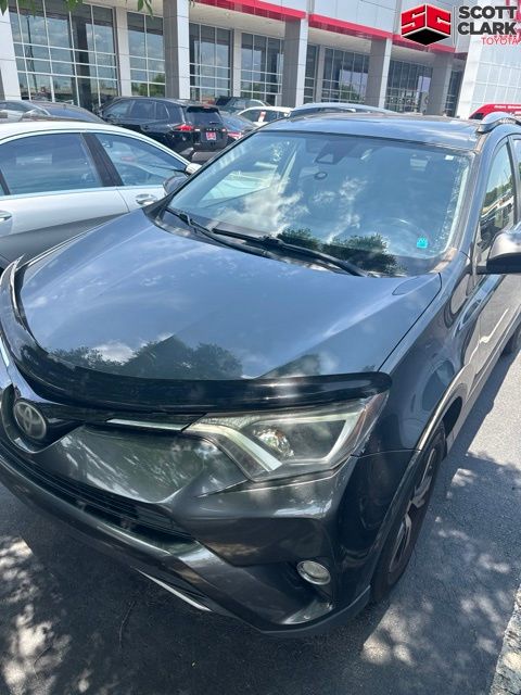2017 Toyota RAV4 XLE