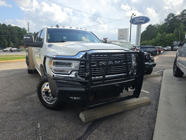 Pearl White 2024 RAM 3500 Chassis Pickup Truck Four-Wheel Drive 6-Speed Automatic