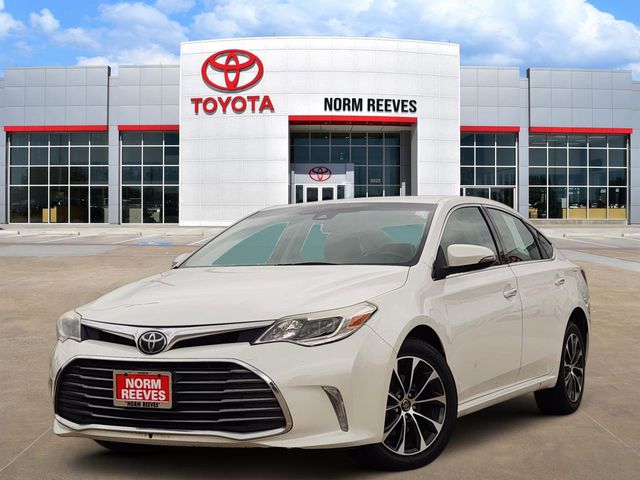 White (Blizzard Pearl) 2018 Toyota Avalon XLE Sedan Front-Wheel Drive 6-Speed Automatic