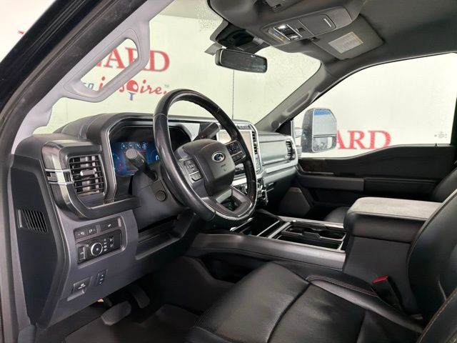 2024 Black Metallic Ford Super Duty F-250 SRW Lariat 4X4 Truck