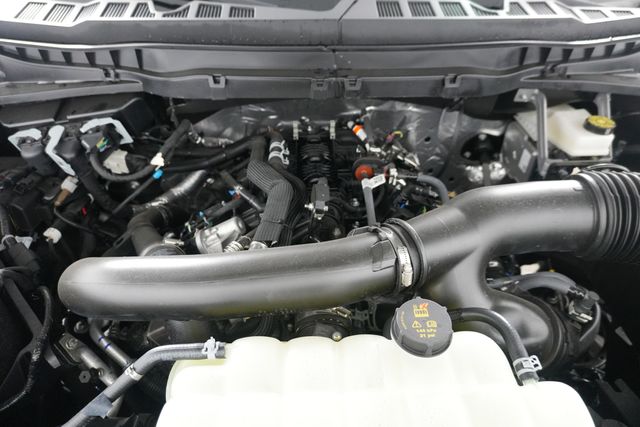 New 2026 Gray Ford Platinum image 40