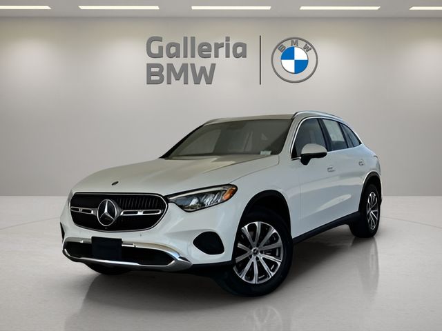 2024 Mercedes-Benz GLC GLC 300's photo