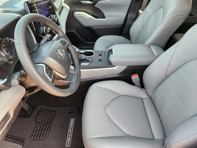 2026 Toyota Highlander Hybrid XLE  at Don McGill Toyota