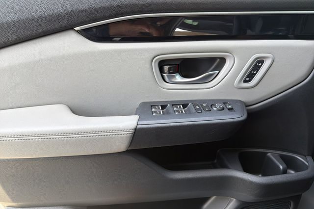 2024 Honda Pilot EX-L - Photo 12
